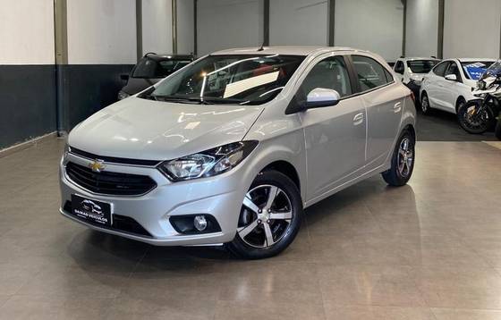 CHEVROLET ONIX 1.4 MPFI LTZ 8V FLEX 4P AUTOMÁTICO CHEVROLET ONIX 1.4 MPFI LTZ 8V FLEX 4P AUTOMÁTICO